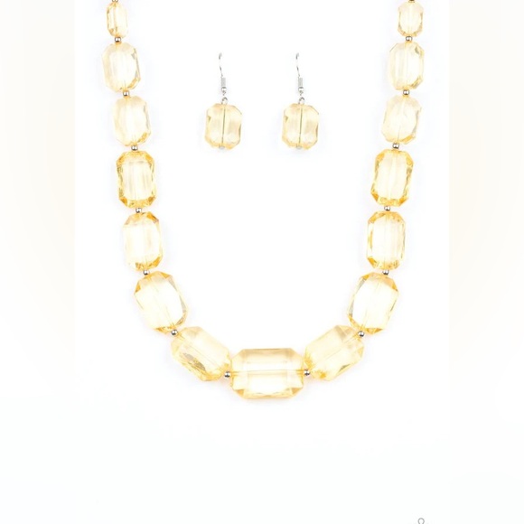 ❤️‍🔥5/$25❤️‍🔥 Ice Versa Yellow Necklace - Picture 3 of 3